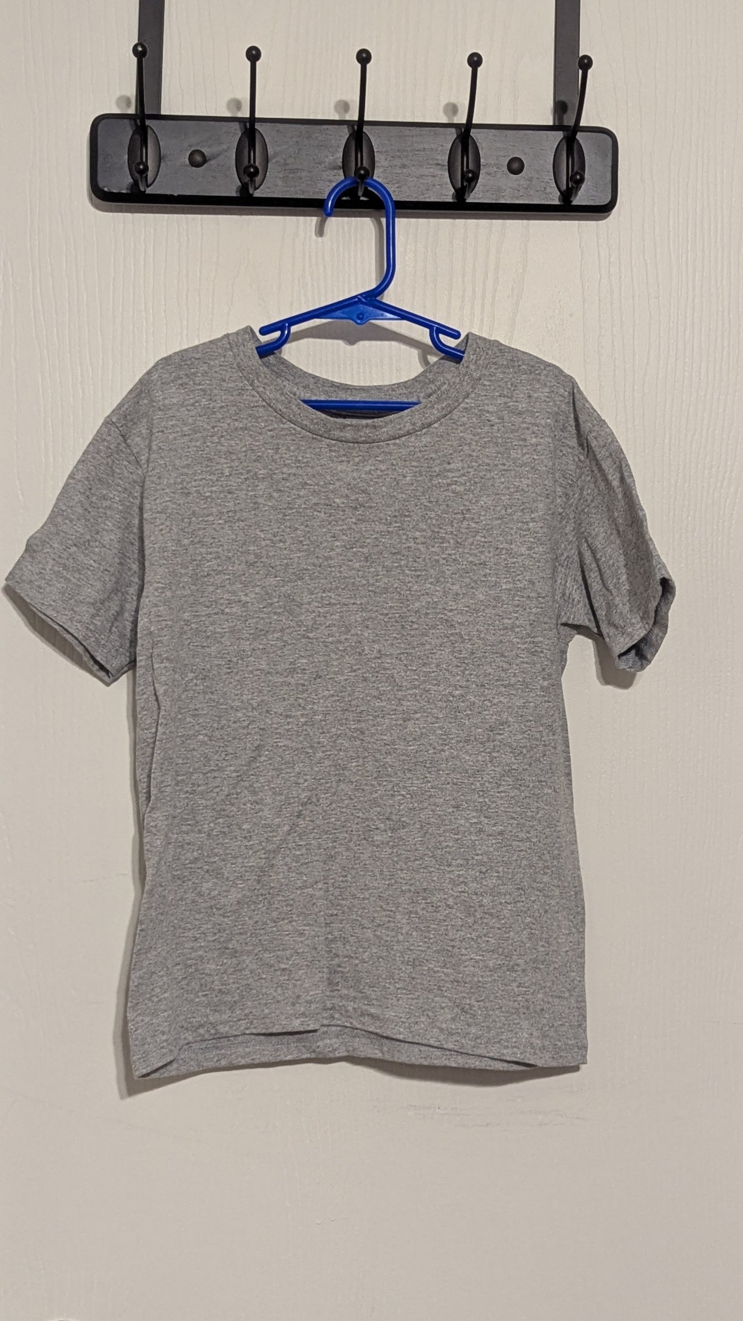 Blanks-YOUTH Grey T-Shirt (Gildan 90% Heavy Cotton 10% Polyester)